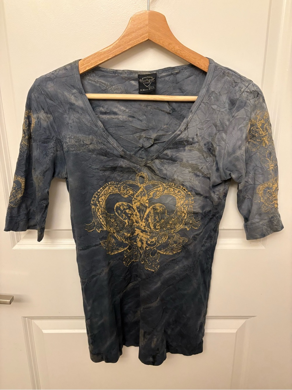 Sledge USA Y2K Grey Ombre Acid Wash 3/4 Sleeve Top S Gold Fleur De Lis Crown